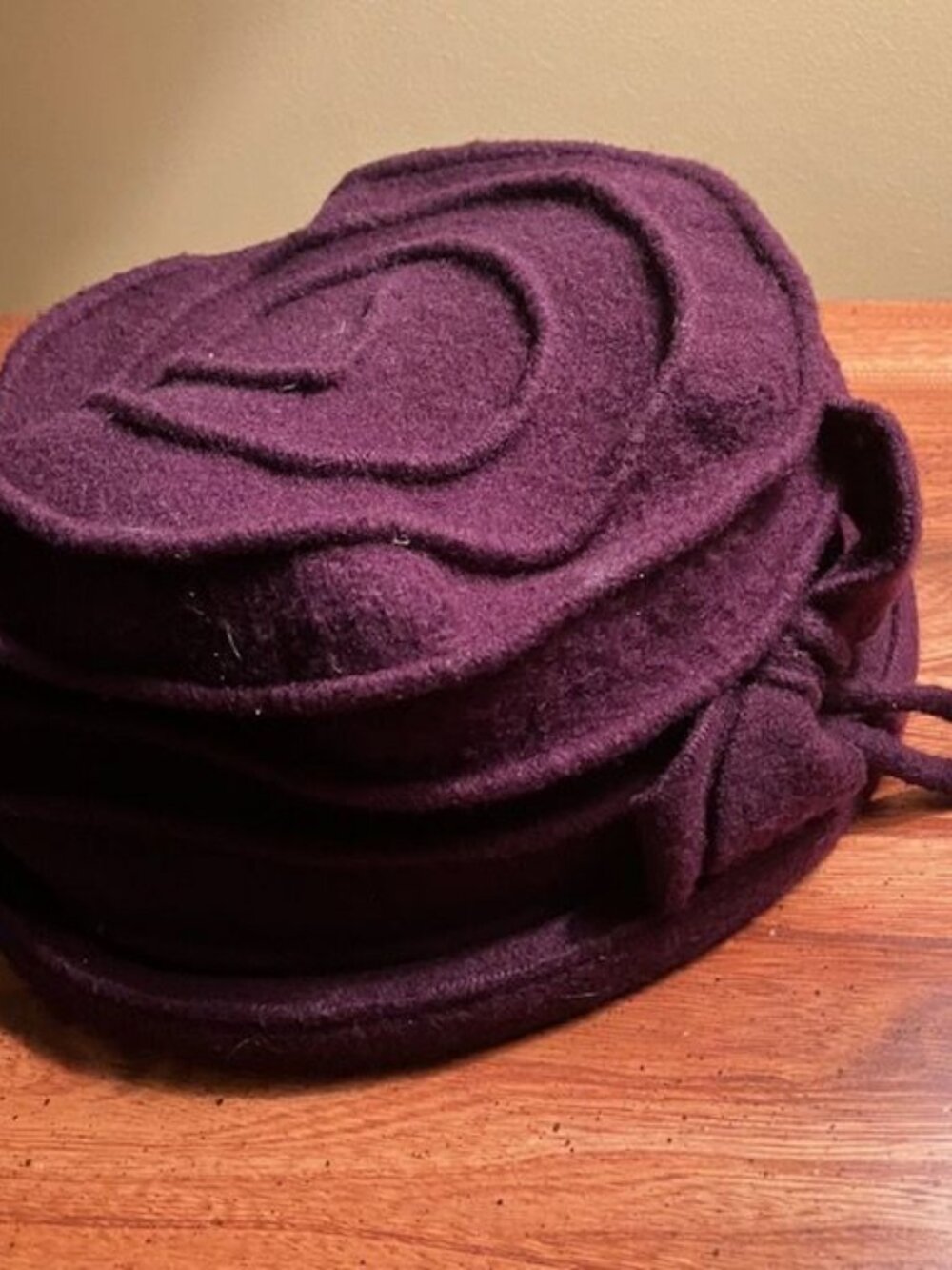 Hat and gloves